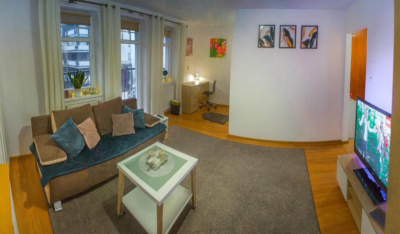 Komfortowy Apartament Belweder オルシュティン エクステリア 写真